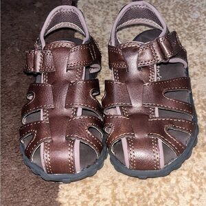 Carters Brown Kids Sandals/ b 226